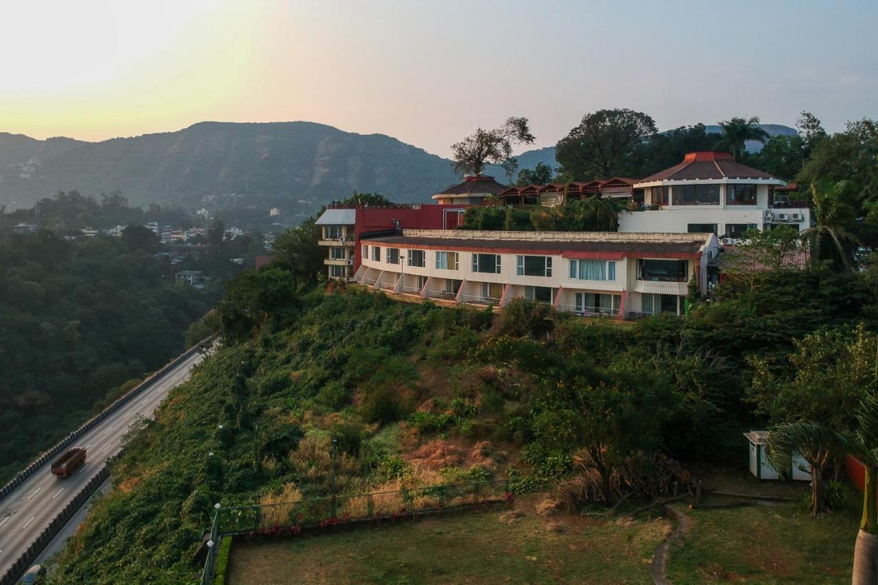 The Dukes Retreat Khandala Lonavala Kültér fotó