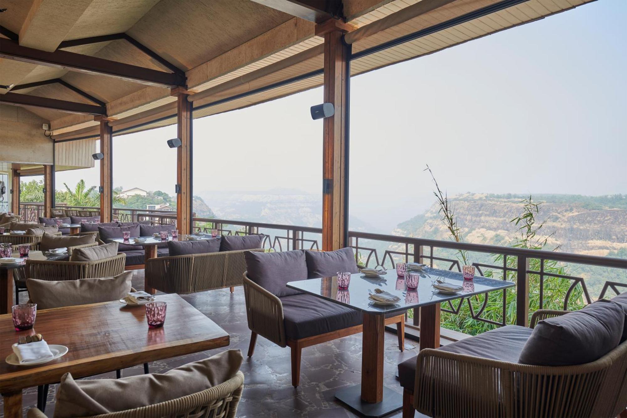 The Dukes Retreat Khandala Lonavala Kültér fotó