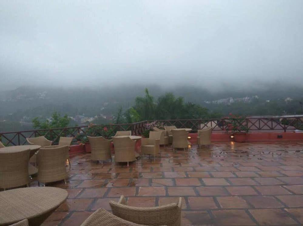 The Dukes Retreat Khandala Lonavala Kültér fotó
